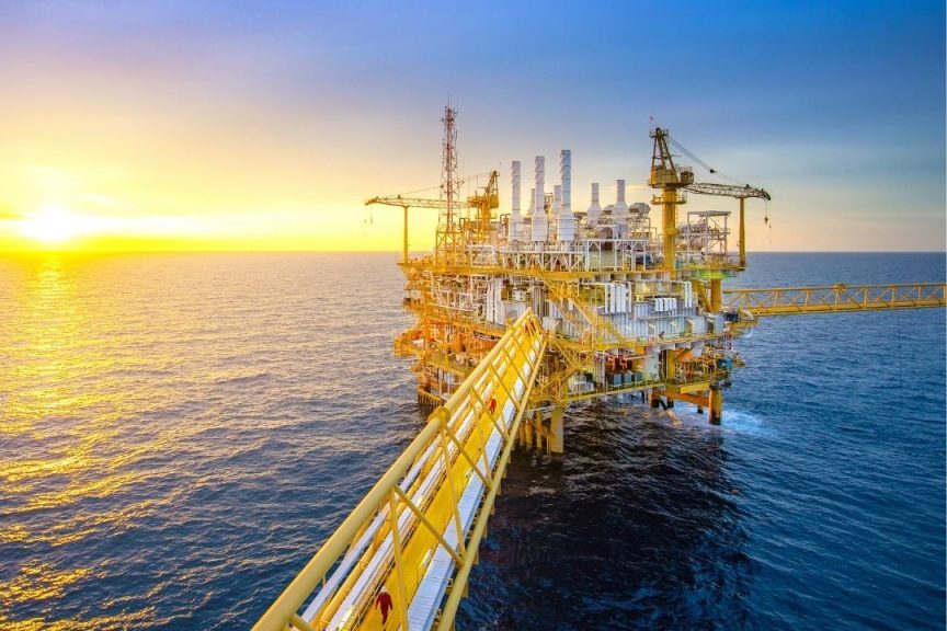 “东马自治权与石油税收问题”