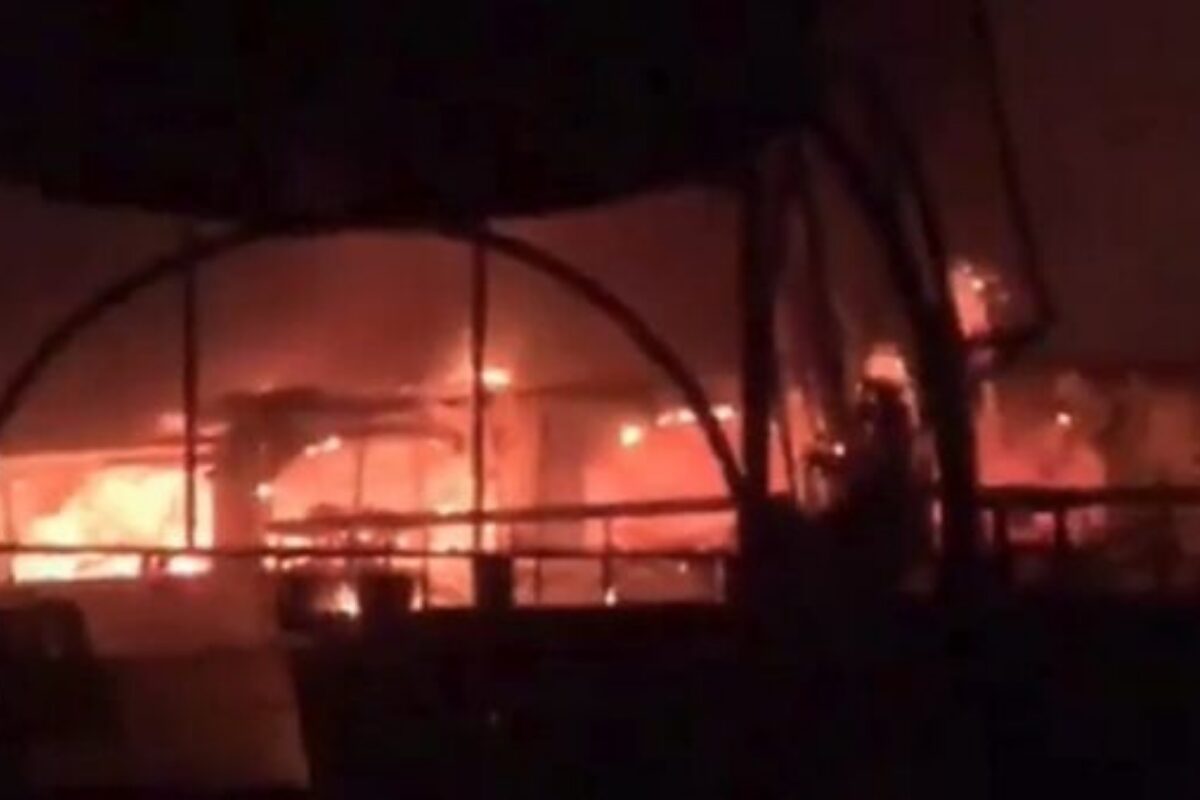 《果阿夜店火灾造成重大伤亡 官方启动全面调查》