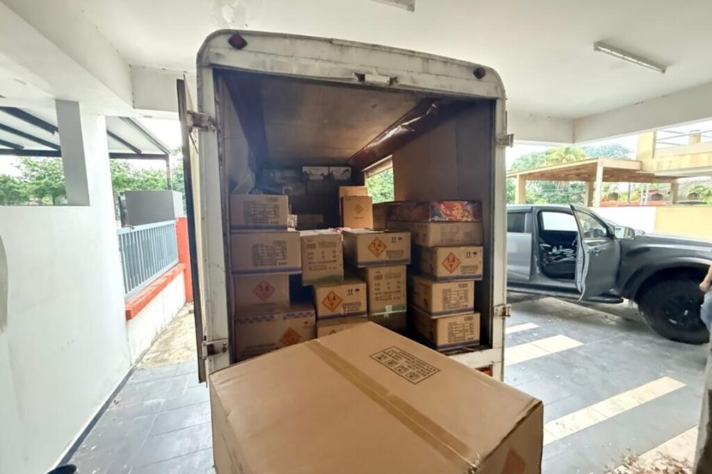 新山烟花爆竹走私案