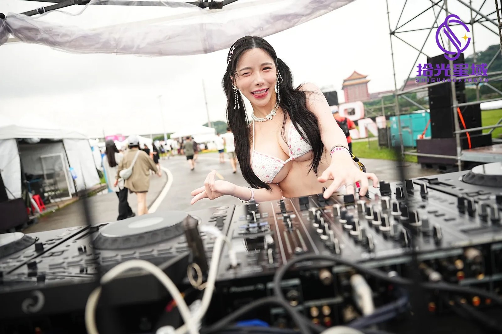 Amber Na 与 VEENA 性感合体！S2O Taiwan 主舞台 B2B 对战全场尖叫