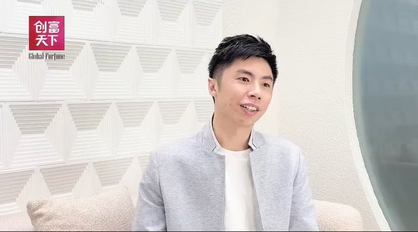 捐口罩、送净化器、设奖学金——这位马来西亚企业家用行动诠释「饮水思源」
